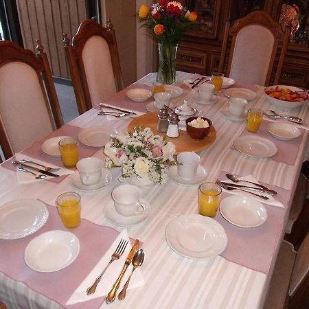 Mountain Bed & Breakfast North Vancouver Bagian luar foto
