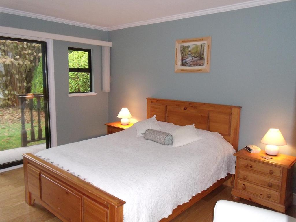 Mountain Bed & Breakfast North Vancouver Ruang foto