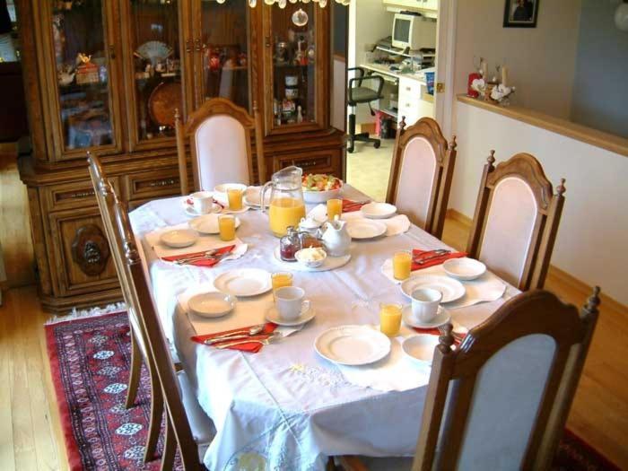Mountain Bed & Breakfast North Vancouver Bagian luar foto